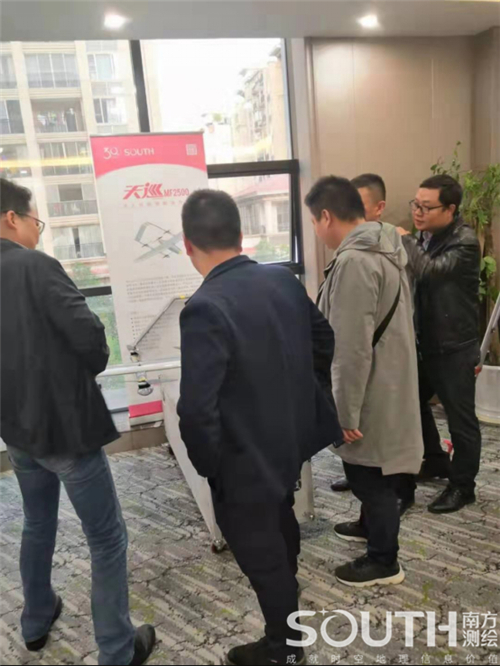 ̫������tyc4633